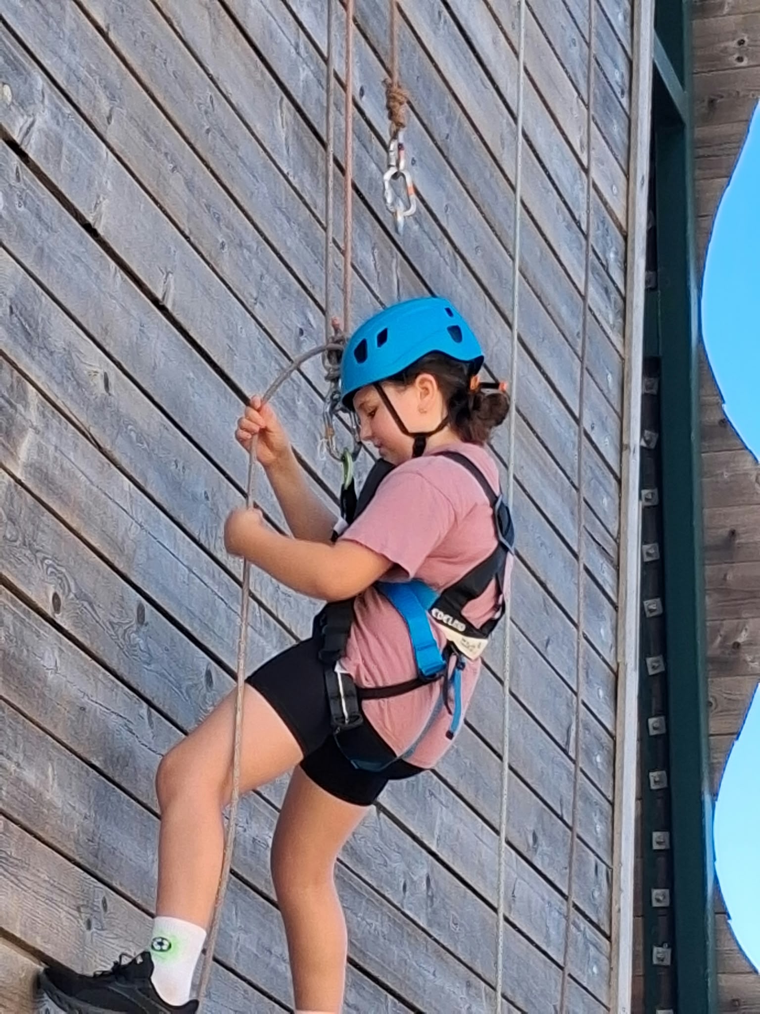 Group 1 children doing abseil and zipwire